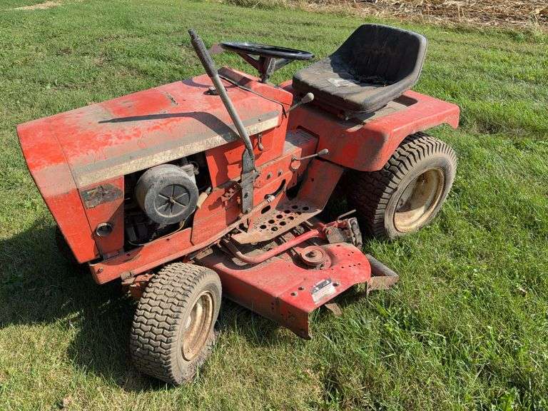 Allis Chalmers Lawn Tractor, Model 716, 36” Deck