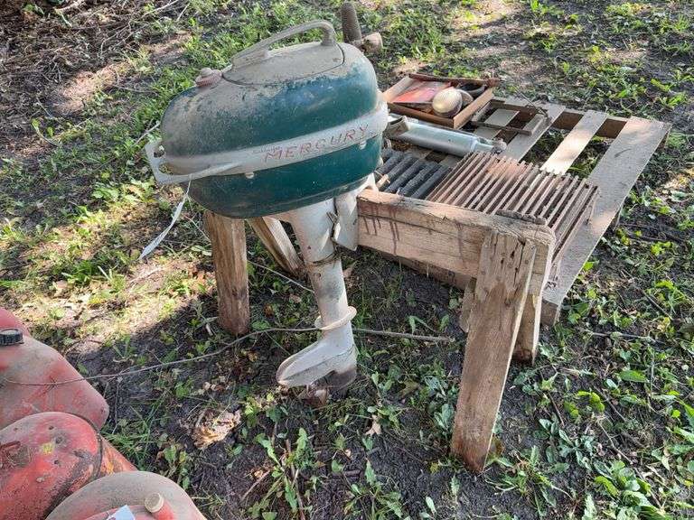 Mercury KF-5 Outboard Motor, Motor Is Free