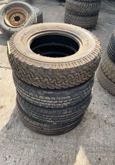 (4) 235/80 R17 tires