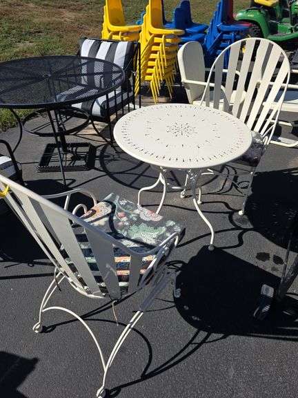 29” patio table with 2 chairs