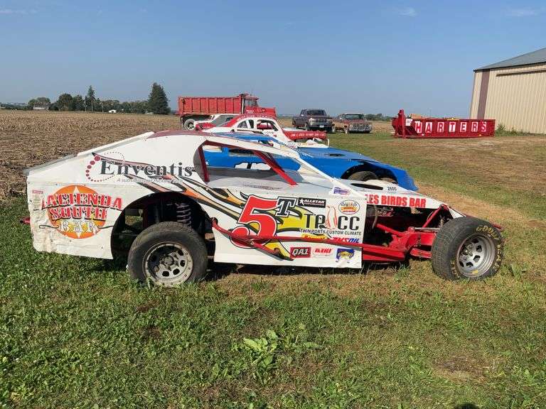 IMCA rolling chassis, 2 link suspension; no gear 

#4