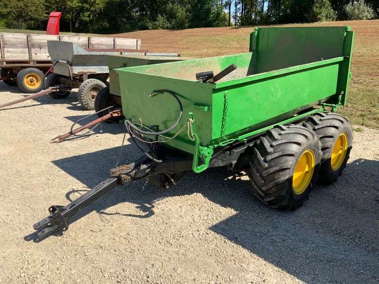 Custom made heavy duty dump wagon, tandem axle, hyd dump