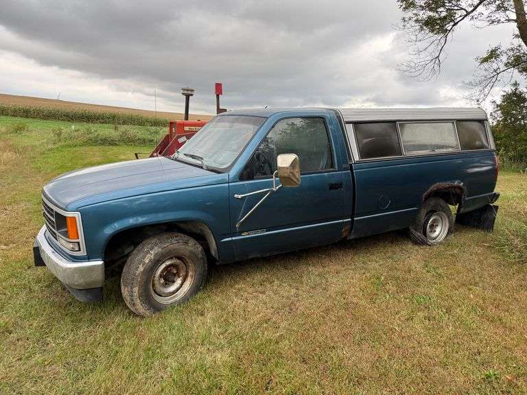 1990 Chevrolet 1500 Regular Cab Long Bed Pickup, 5.7L, 5 Speed Manual Trans