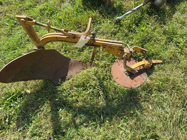 Single Bottom Plow for Allis Chalmers Lawn Tractor