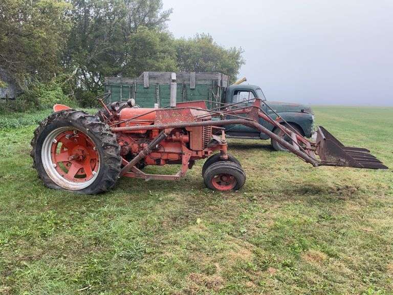 Case DAC Tractor and loader, non-runner