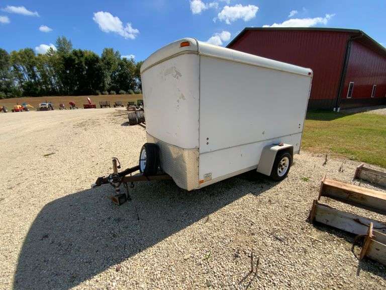 **2003 Timber Wolf Enclosed Utility Trailer 6ftx10ft
