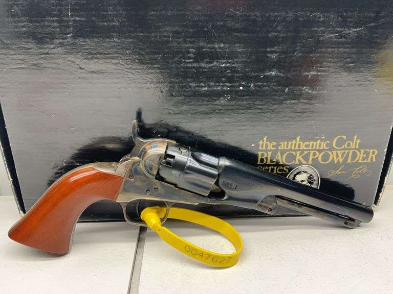 Colt 1862 Pocket Police Colt Black Powder Series Replica, .36 cal. muzzlelo