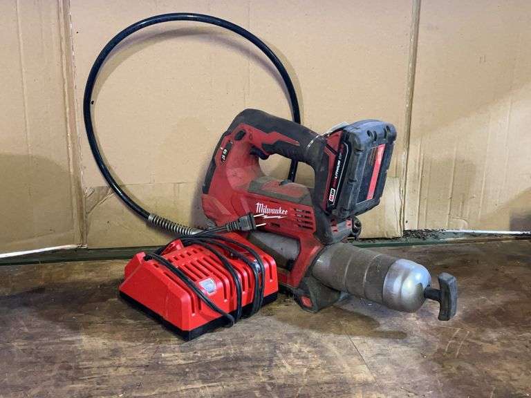 Milwaukee Auto Grease Gun w/ Battery Charger & (2) Batteries
