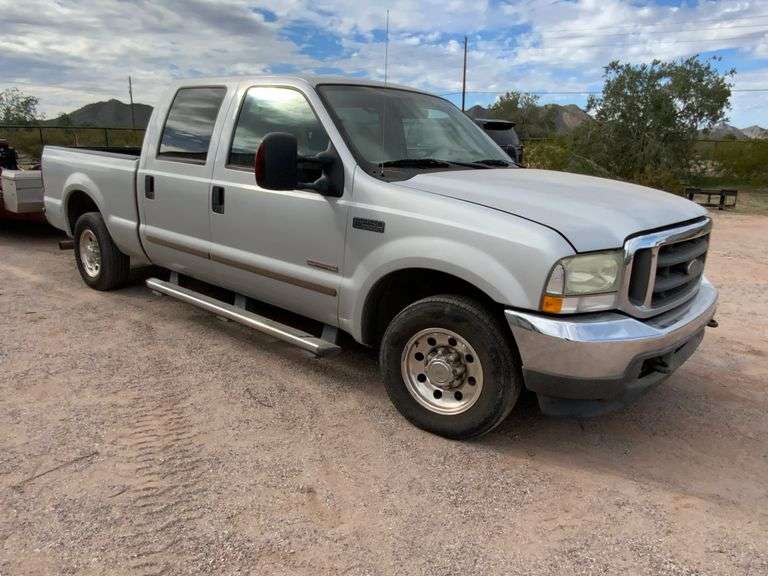 ** 2004 Ford F-250, Crew Cab, Short Box, 2wd, 6.0 Diesel, Auto Trans, 248,8