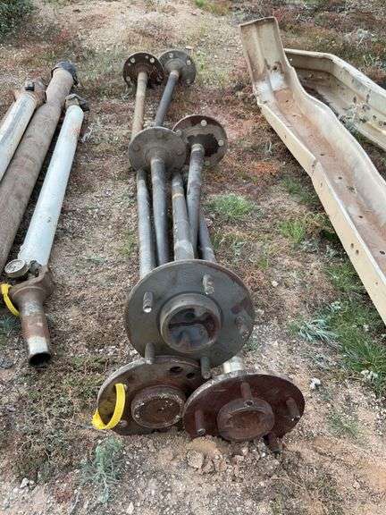 (7) 5 bolt rear end drives