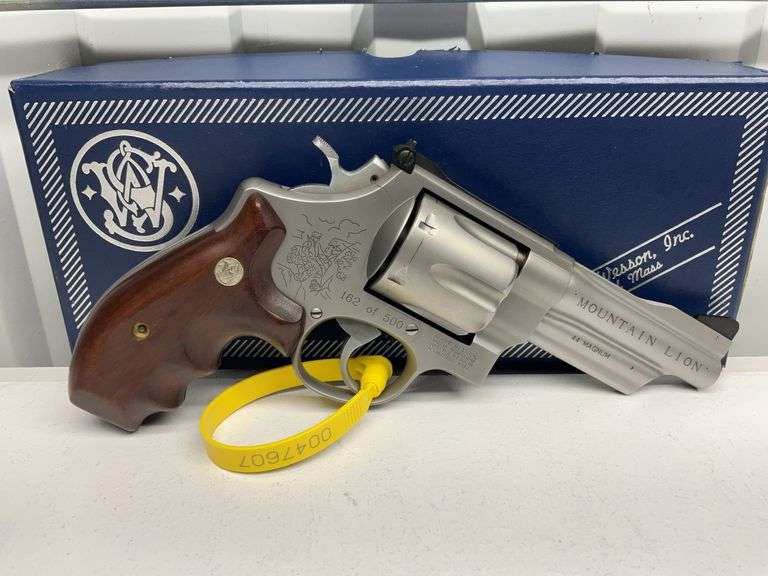 Smith & Wesson Model 629-2 "Mountain Lion" Double Action Revolver, .44 Magn