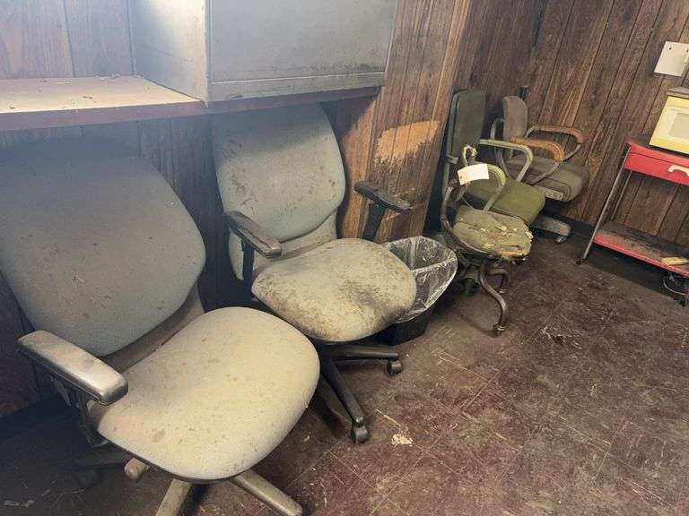 (5) Rolling Office Chairs, Located Shop Office