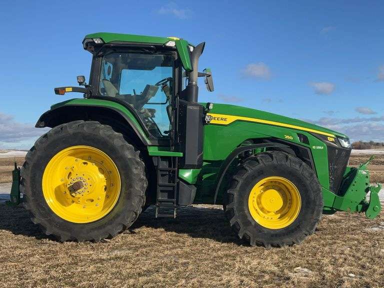 2020 John Deere 8R 250 MFWD Tractor, 4,235 Hours, IVT Transmission, Front 3