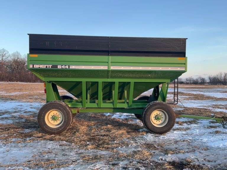 Brent Model GT 644 Gravity Box, Front/Rear Brakes, Rear Hitch, Lights, Sigh