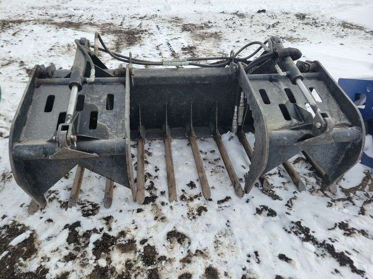 HH 72" Tine Grapple Bucket, Dual Cylinder, Flat Hydraulic Couplers, Univers