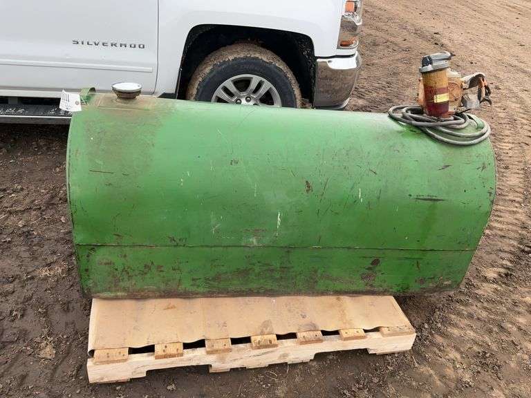 Pickup Box Fuel Tank with 12V Pump (approximately 150 gal)