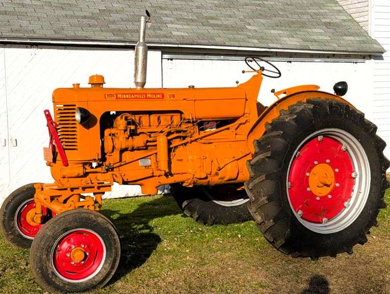 Online Only Collector Farm Equipment & Vehicle Auction For The Grayden Moorhouse Estate - Randolph, MN 