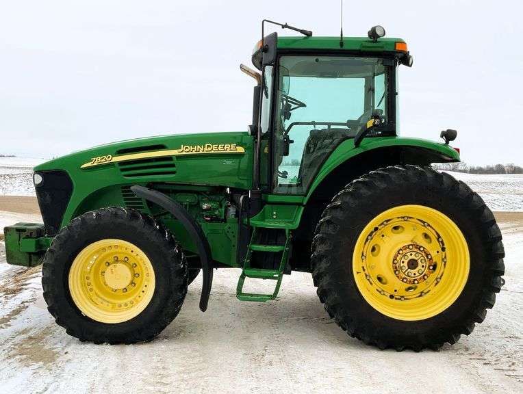 2005 John Deere 7820 MFWD Tractor, 4,685 Hours, IVT Transmission, Green Sta