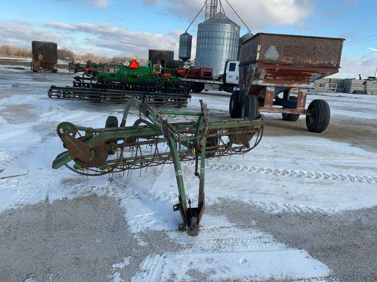 Oliver 107 Hay Rake