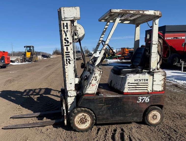 Hyster 35, LP Power, Lift, Tilt, and Aux Function, Hi & Low Speed, Runs & D