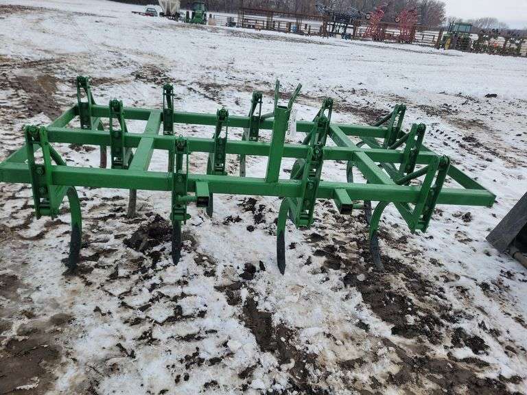 John Deere 3pt Digger, 7', New Spikes