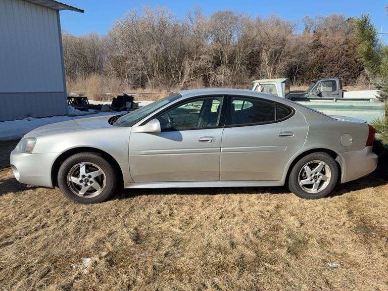 2004 Pontiac Grand Prix, 3.8L V6, Auto, Cloth Seats, Runs And Drives, Batte