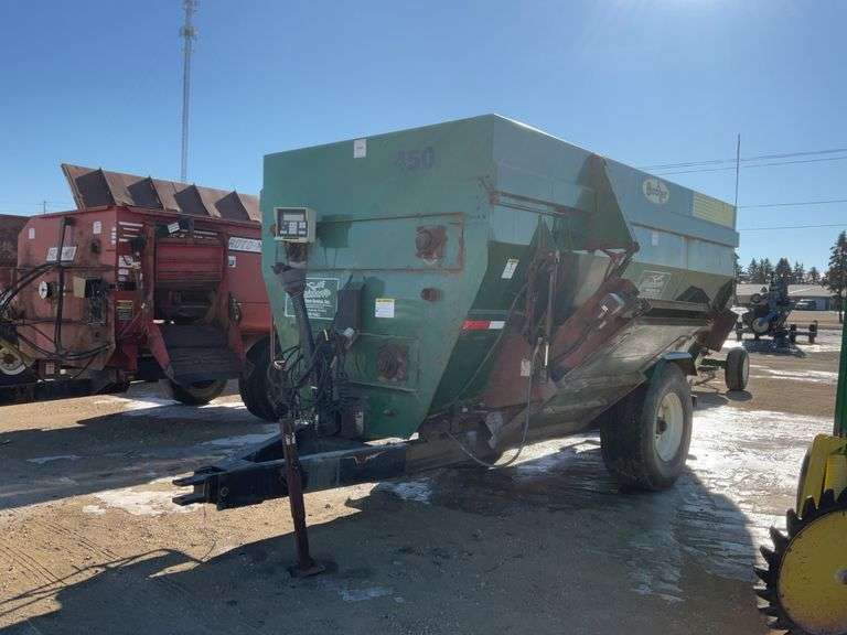 Badger 450 Horizontal Mixer w/scale, 540 PTO