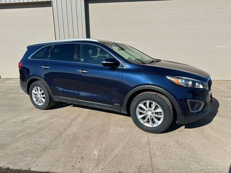 ***2016 Kia Sorento EX SUV, AWD, 159,595 Miles Showing, Third Row Seating, 