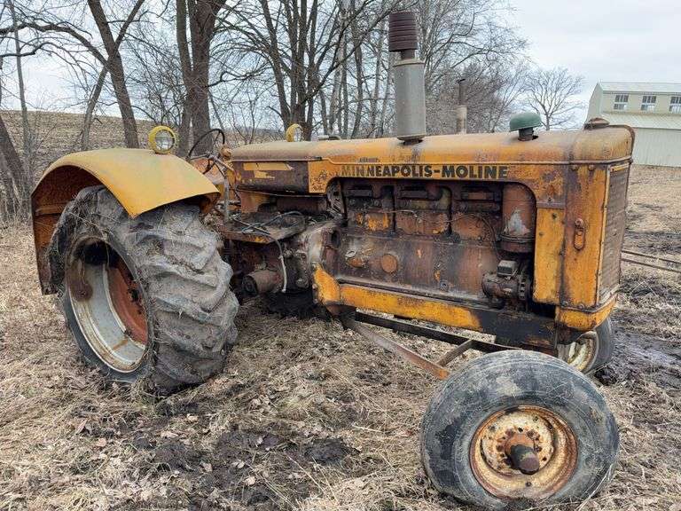 Minneapolis Moline G Standard Diesel Tractor, Wide Front. 18.4-34 Rear Tire