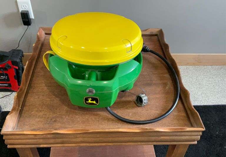 John Deere SF7000 Globe