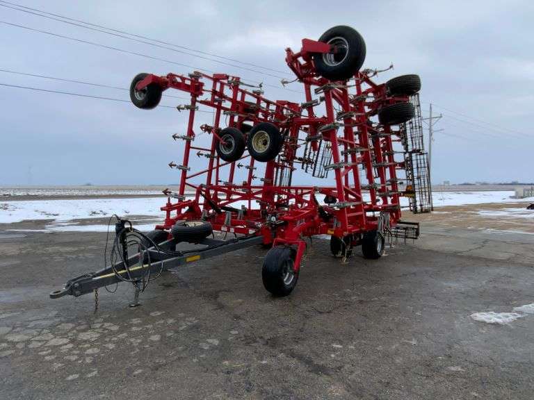2013 Wil-Rich QX2 Field Cultivator, 50ft, 3 Bar Harrow w/Rolling Baskets