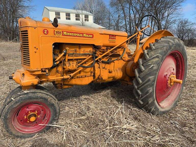 Minneapolis Moline Z “ZAU” Gas Tractor, Older Restoration, Fenders