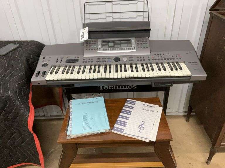 Technics Keyboard and Stand, Sx-KN2000, Organ/Piano/Electric/ Guitar  Sound