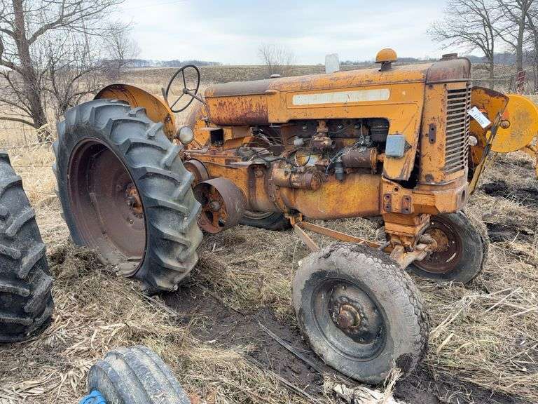 Minneapolis- Moline Z Tractor, Wide Front, Belt Pulley, 13.6-38 Tires On 9 