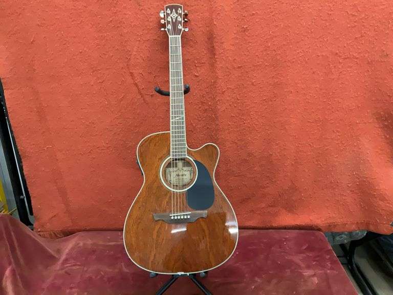 Alvarez Acoustic Guitar, Model AF60CK, SN F102080198, Cutaway Body, Hardshe