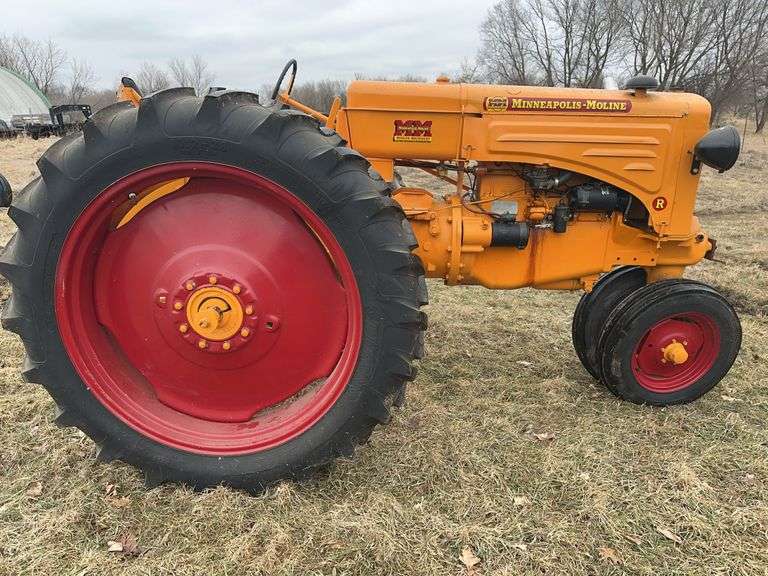 Minneapolis Moline R “RTU” Gas Tractor, Restored, Fenders, Narrow Front, 11