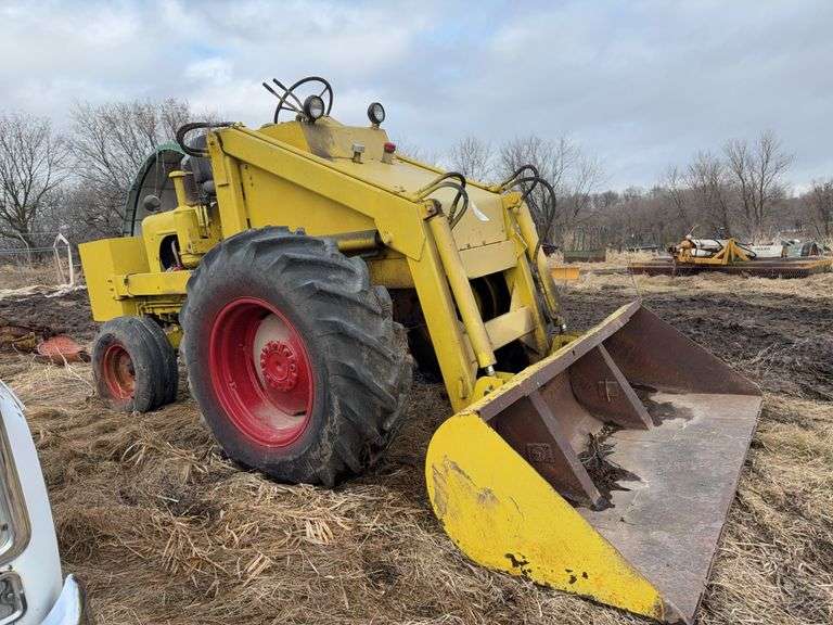 Allis Chalmers WD Reversed Wheel Loader, Gas, Power Steering, Rear Hydrauli