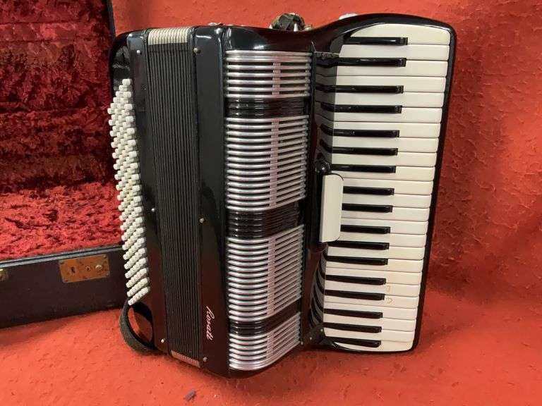 Rosario Italian Piano Accordion 41/120, Full Size, Multiple Treble Switches