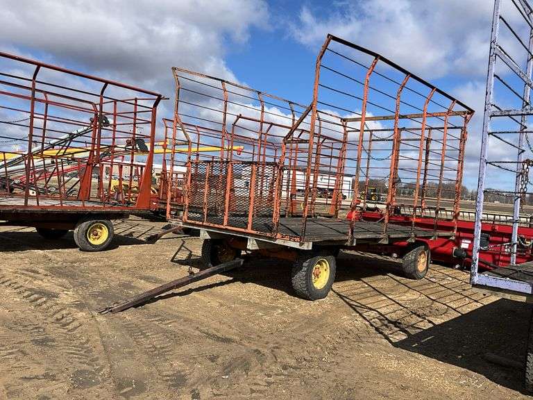 8'x16' throw rack w/8-ton MN running gear w/hoist; back opens up