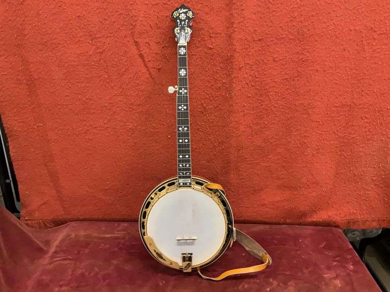 1984 Gibson Earl Scruaggs 5 String Banjo, Ebony Fretboard with Pearl Inlays