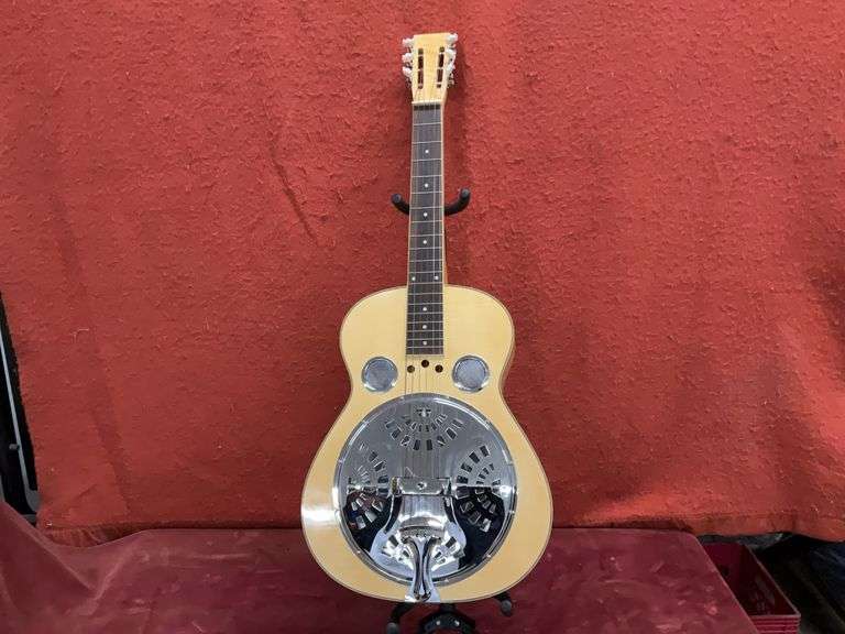 Resophonic/Resonator Regal RD 40 Guitar, Wood Base with Two Screen Soundhol