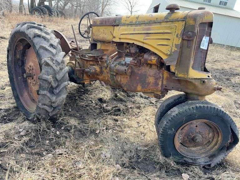 Minneapolis-Moline Model R Tractor, Narrow Front, Original Condition, 9 Bol