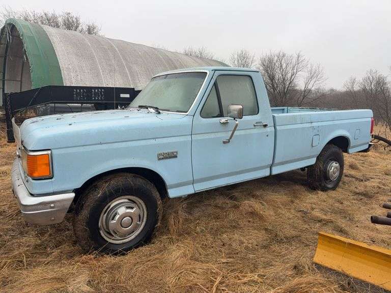 1987 Ford F-250 2x4, 460 V8 Gas, 5 Speed Manual, Regular Cab, Long Box, Goo