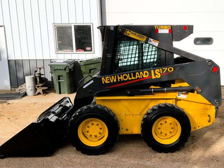 Online Only Tractors, Skid Loader, Tools and Toy Auction for the Leonard J. Perron Estate, Rosemount MN 