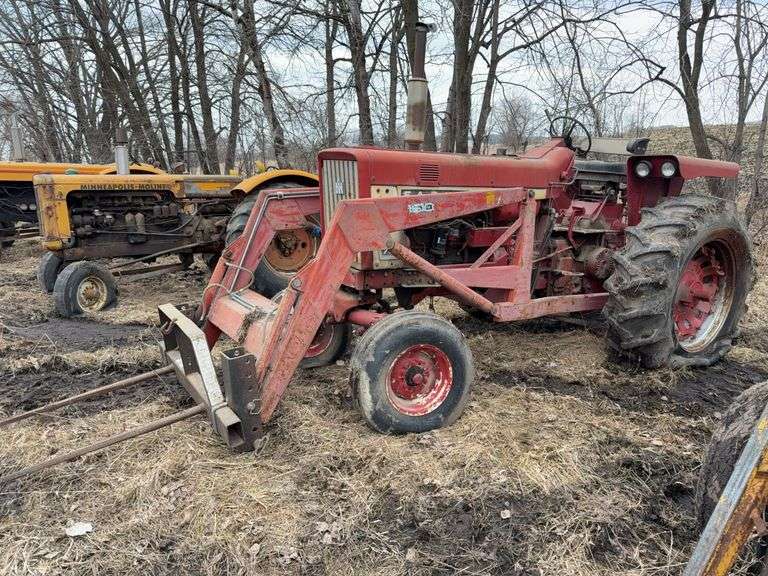 Farmall 706 Gas Tractor, Wide Front, White 1610 Loader With Bale Spear, Mis