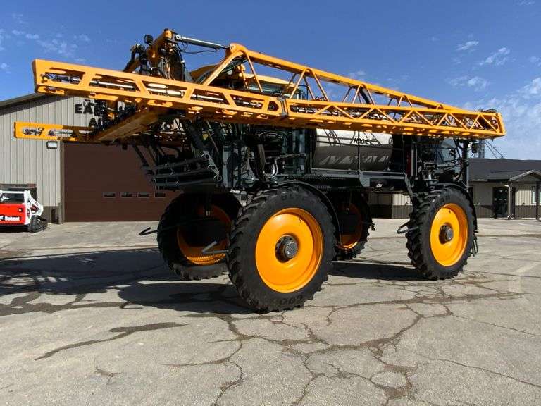 2021 Hagie STS14 Sprayer, 120ft Hybrid Boom, 1,400-gal, 1,716 hours, Raven