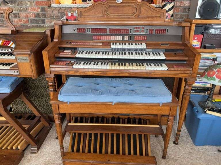 Wurlitzer Model D172 Double Key Board Electric Organ “Selling With Bench” .