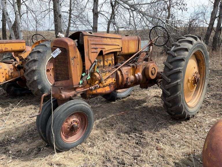 Minneapolis-Moline Model ZTU Gas Tractor, Narrow Front, 13.6-38 Rear Tires 