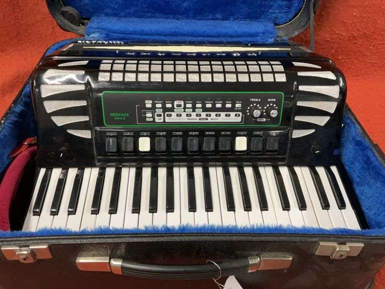 Excelsior Midivox Model 911 M Series II Electronic Accordion. Electronic MI