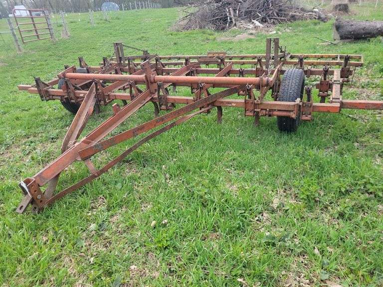 Brady 13.5’ Field Cultivator 2 Bar Coil Drag